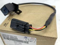 Genuine? Rear View Backup Camera Assy 957502B500 for Hyundai Santa Fe 2010-2013